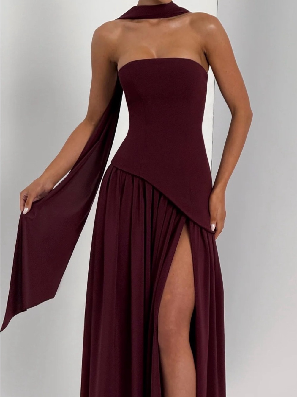 Babyboo  MALIYAH MAXI DRESS - CHERRY LACQUER - With Romy Cape